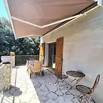 Maison Agreable Avec Grands Volumes