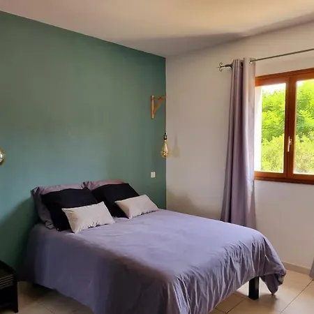 Maison Agreable Avec Grands Volumes