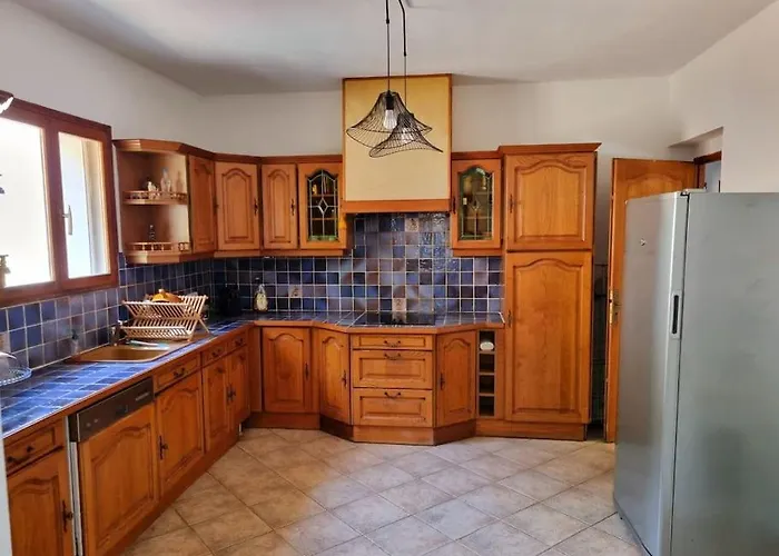 Maison Avec Grands Volumes * Levie